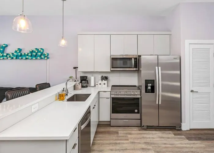 Nashville 3 Bed, 1 Bedroom With Washer, Dryer And Parking