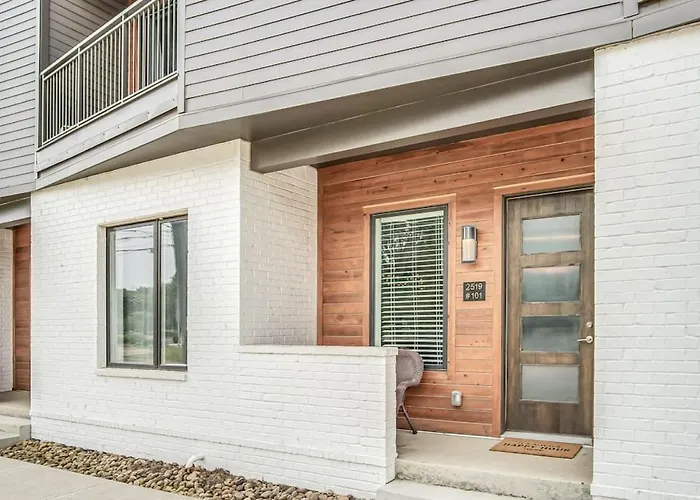 Nashville 3 Bed, 1 Bedroom With Washer, Dryer And Parking